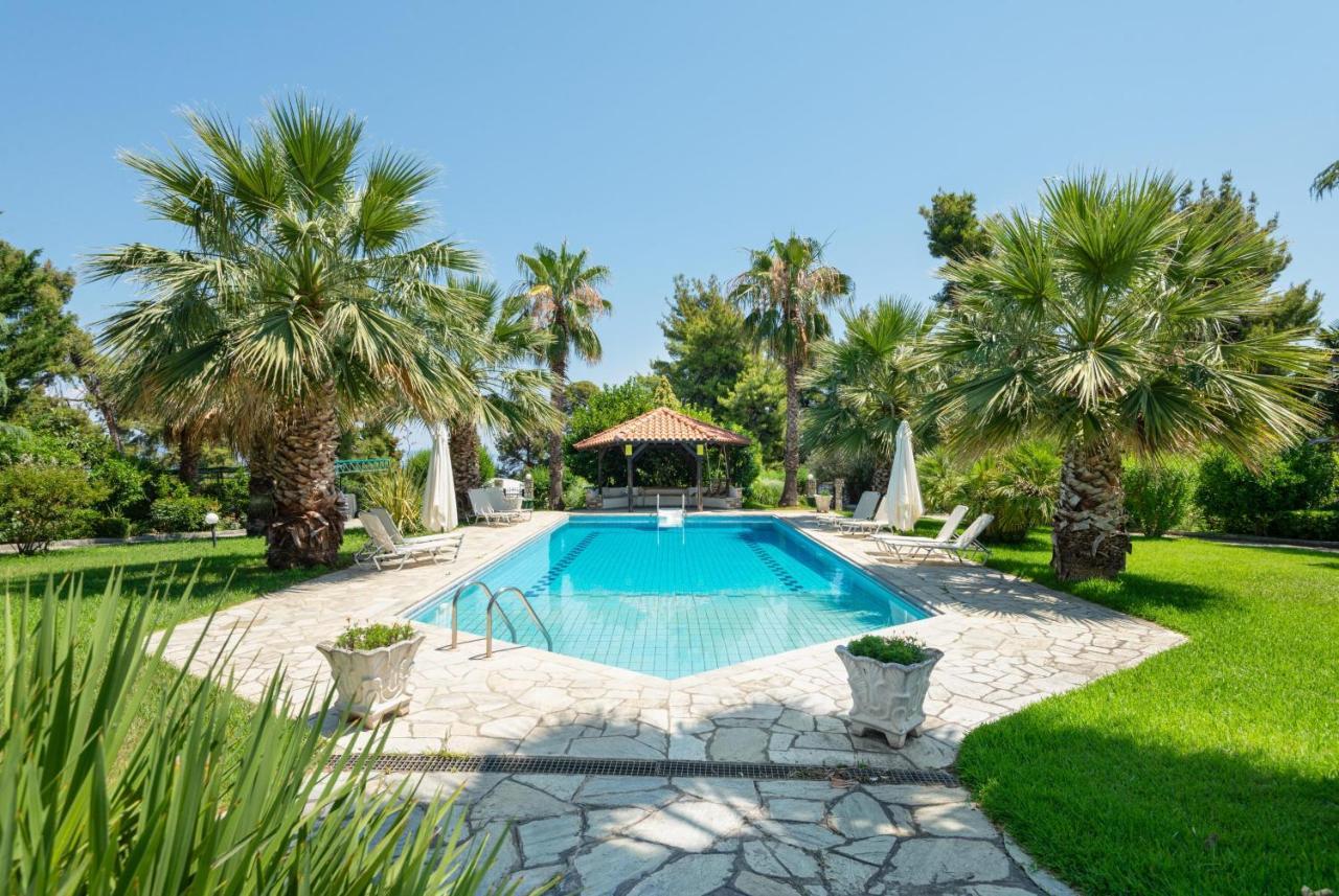 Coconut & Vanilla & Pineapple Pool #feelslikehome Holiday home Kriopigi