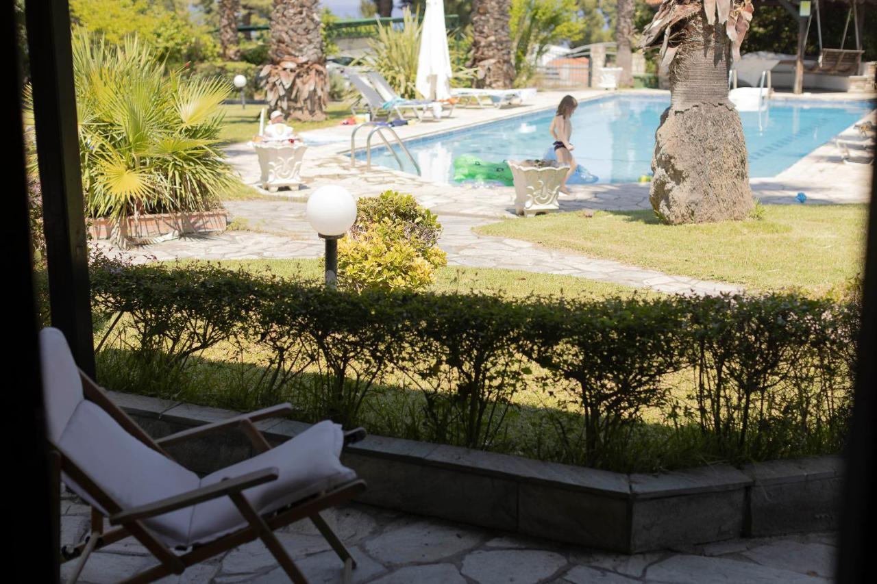 Coconut & Vanilla & Pineapple Pool #feelslikehome Vakantiehuis Kriopigi